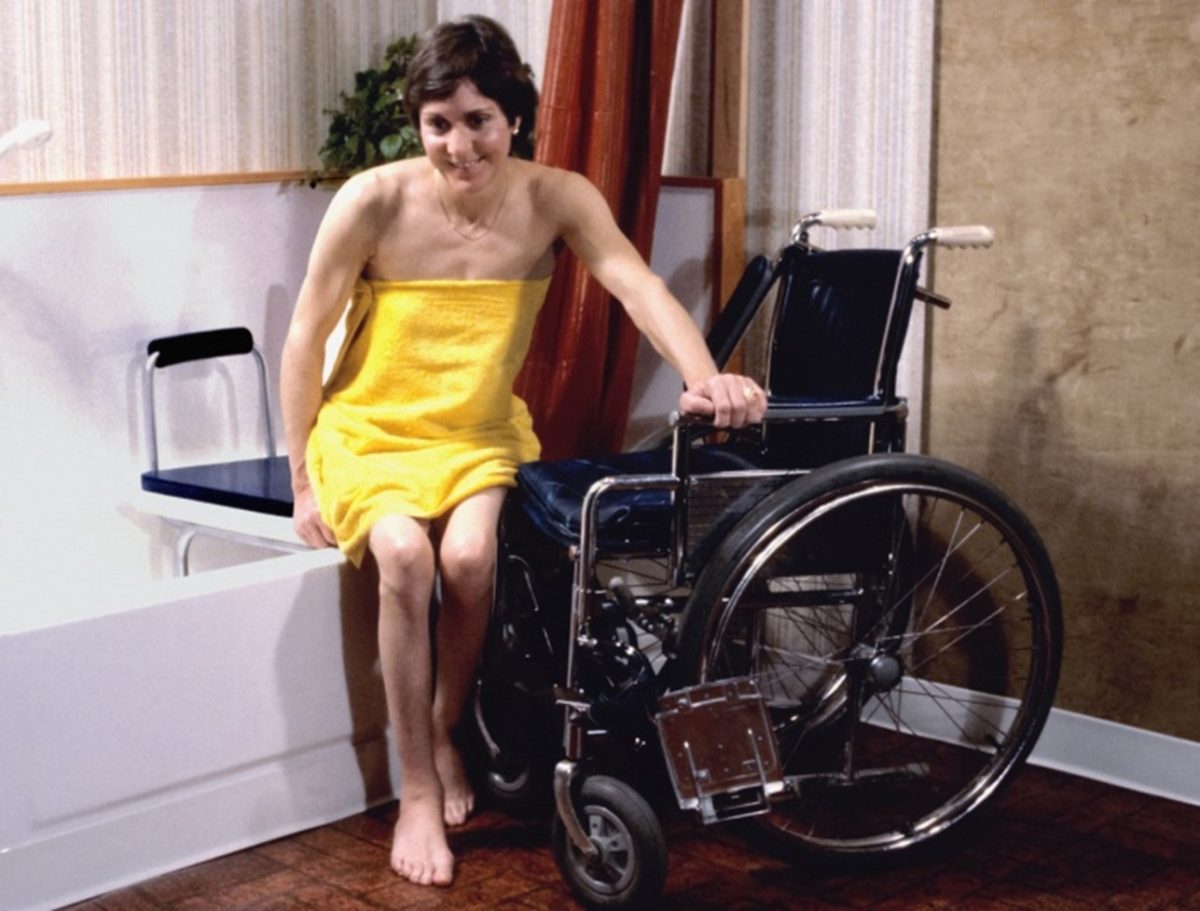 Mobility Aids For Bathroom-Commodes, Toilet Rails and Shower chairs